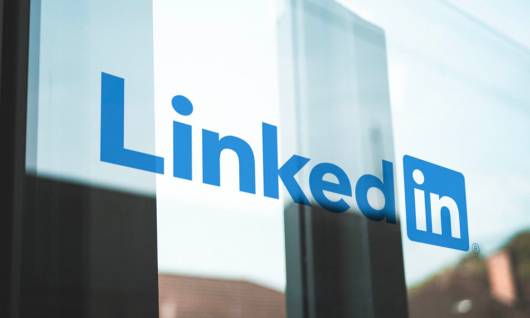 Qu'attend donc LinkedIn pour refondre ses pages entreprises ?